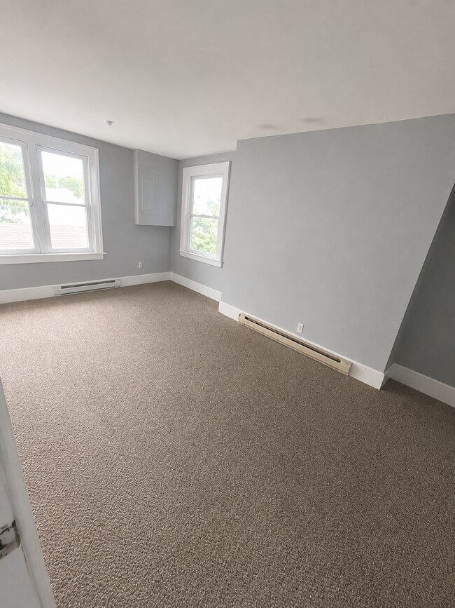 Building Photo - 2 Bedroom Apartment in Mount Morris –  Available Immediately