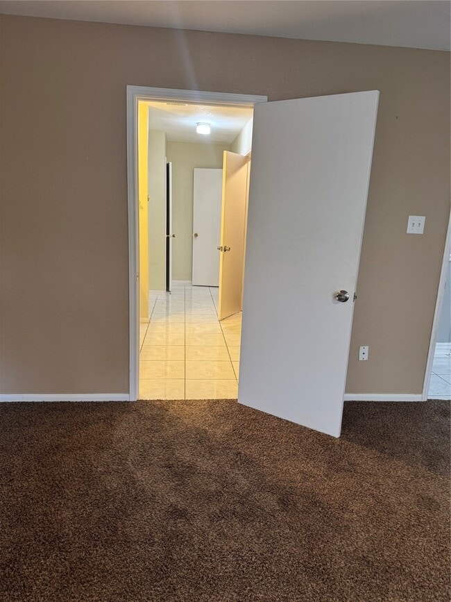 Building Photo - 11123 Cayman Mist Dr