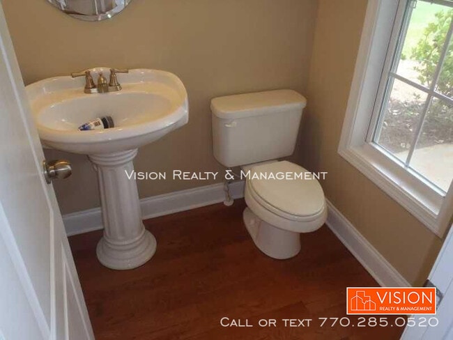 Building Photo - 413 Charleston Pl