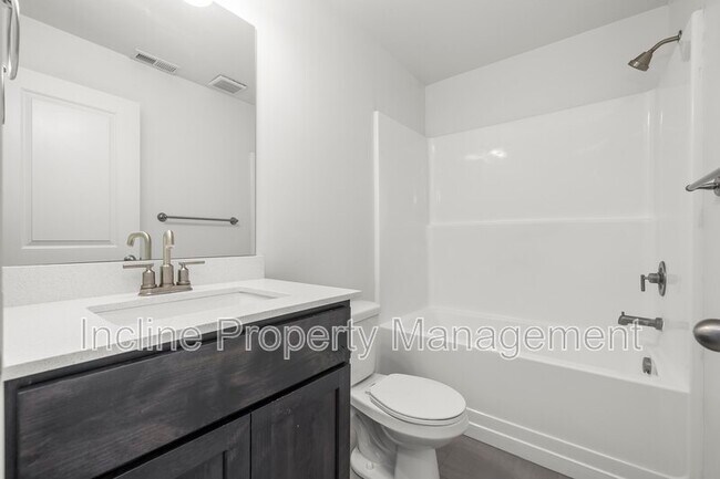 Building Photo - 407 S Meadow Garden Rd