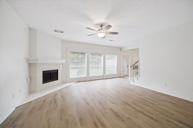 Building Photo - 3115 Woodcreek Glen Ln