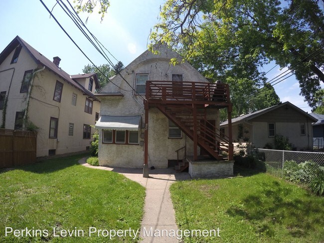 Building Photo - 735 Quincy St NE