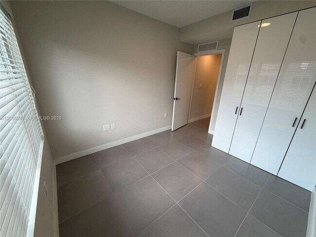 Building Photo - 25779 SW 144th Ave