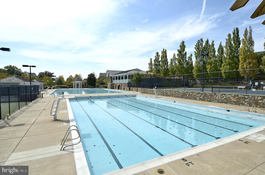 Pool - 316 Cross Green St