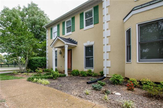 Building Photo - 3BR/2BA TOWNHOME NEAR DOWNTOWN FRANKLIN! WALK TO THE PARK.