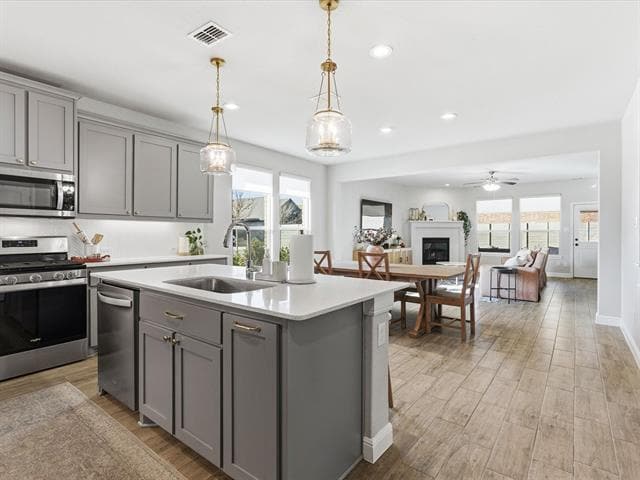 Building Photo - 2012 13th St