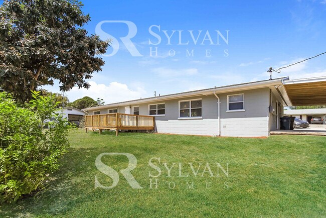 Building Photo - Come view this charming home
