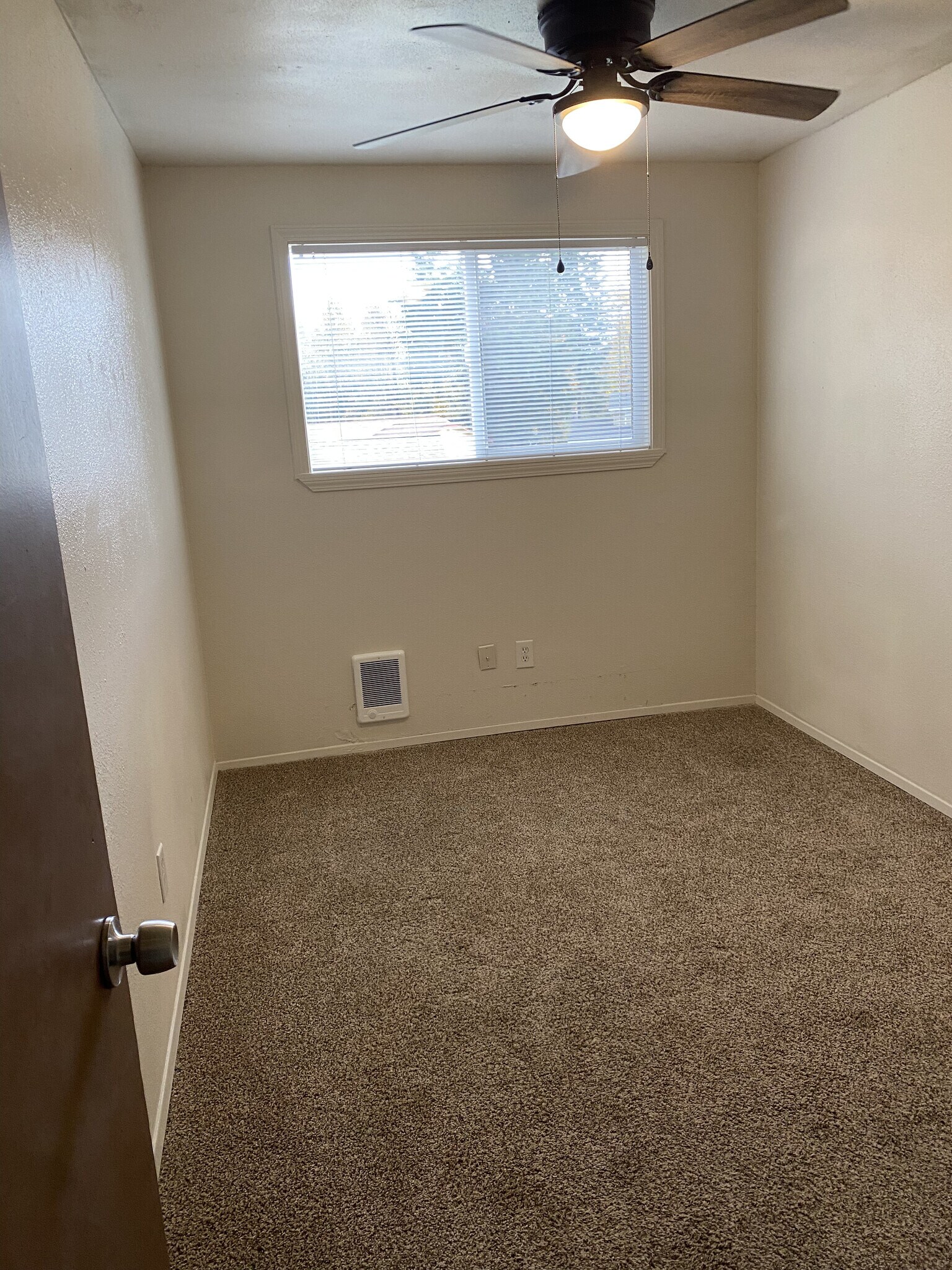 Building Photo - 3253 SE Goldmaur Ct