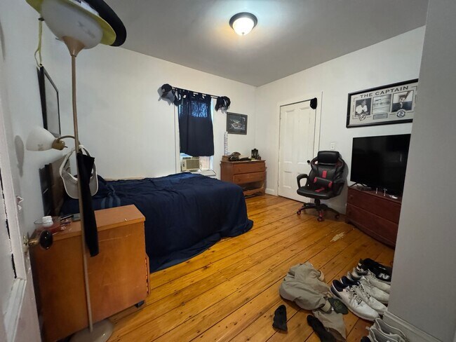 Building Photo - 152 Washburn Ave