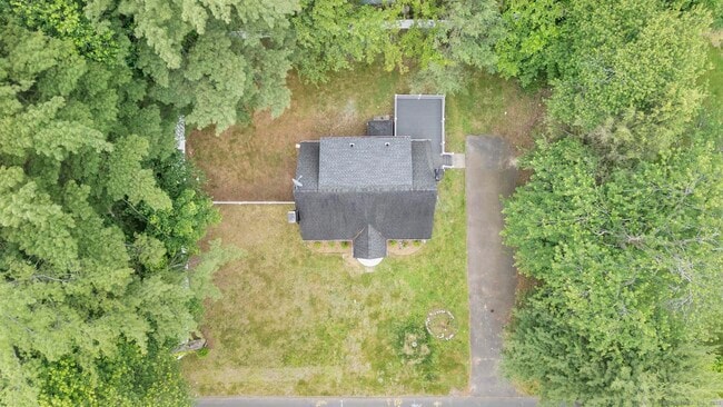 Building Photo - 17 Brookdale Ave