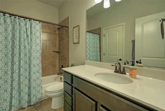 Building Photo - 1324 Clearwing Cir