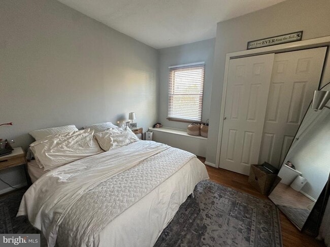 Building Photo - 275 Rochelle Ave