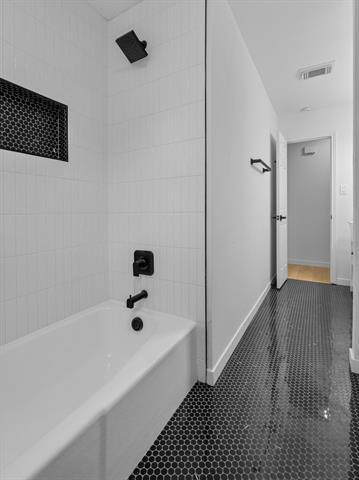 Building Photo - 5742 Ledgestone Dr