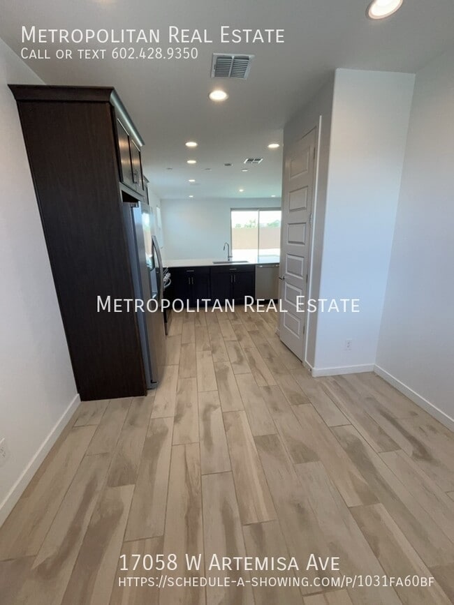 Building Photo - 17058 W Artemisa Ave