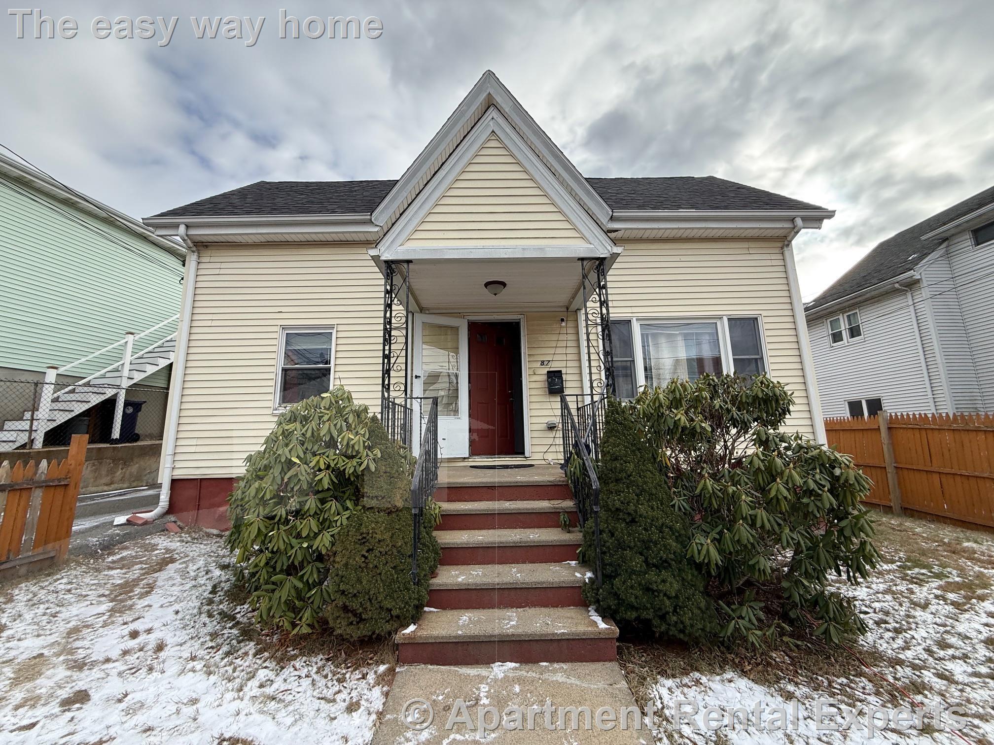 Building Photo - 87 Bradford St