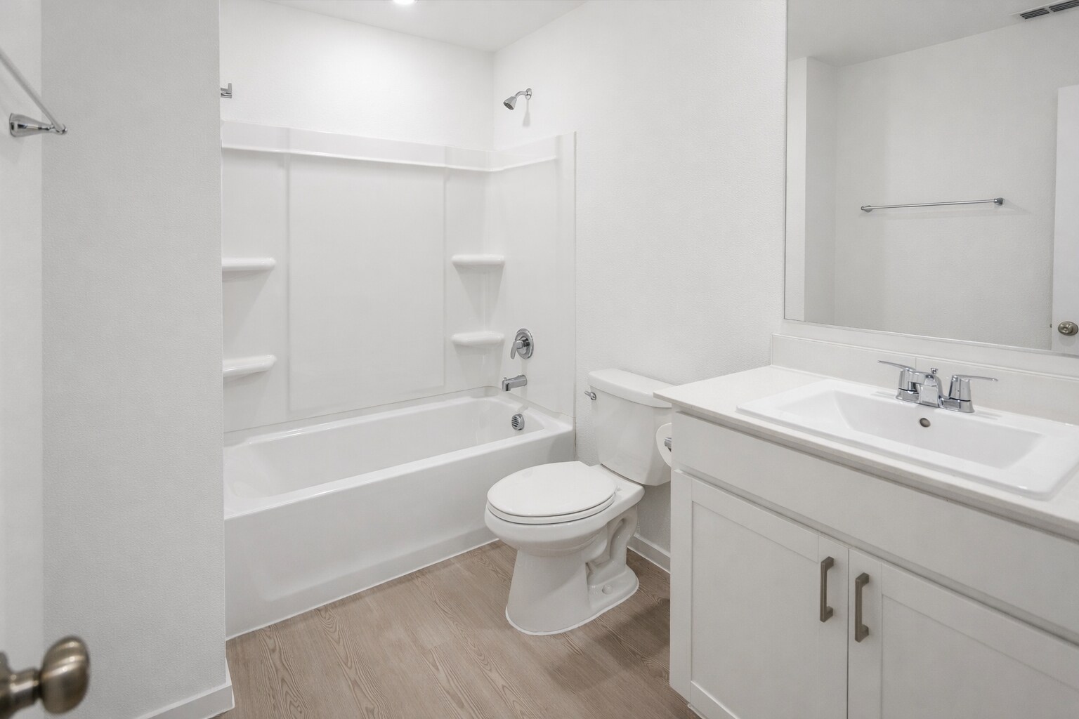 Building Photo - 1913 Ventasso Blvd