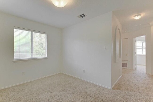 Building Photo - 211 Cadillac Cove