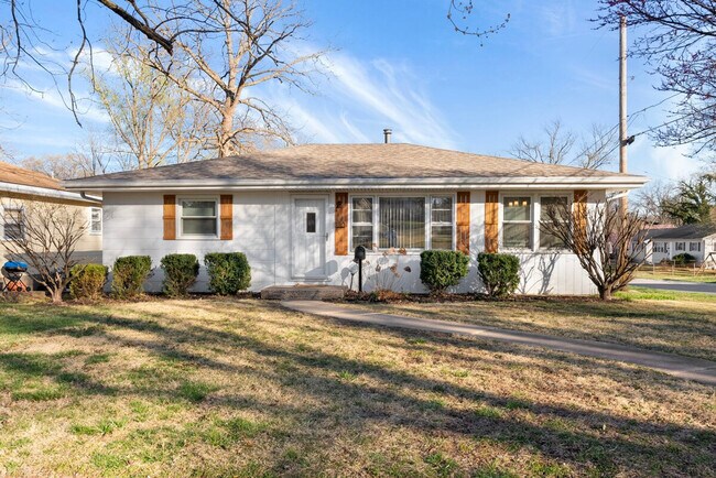 Building Photo - 1315 Washington St