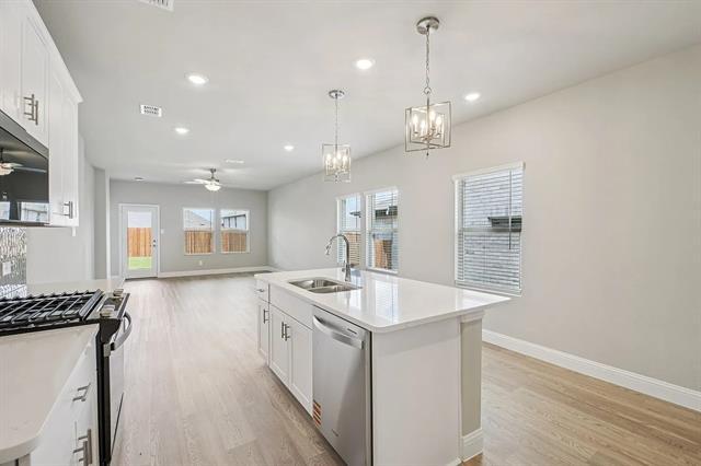 Building Photo - 1200 Booker Dr