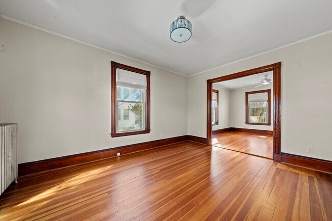 Building Photo - 7 Sweetser Ave