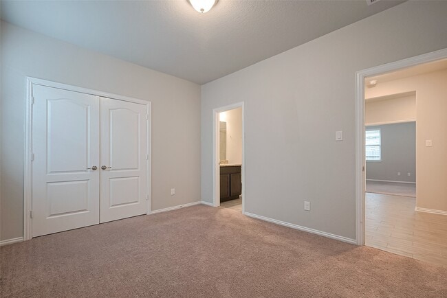 Building Photo - 31415 Conover Dr