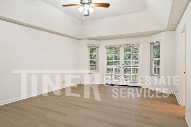 Building Photo - 3921 Rawhide Rd