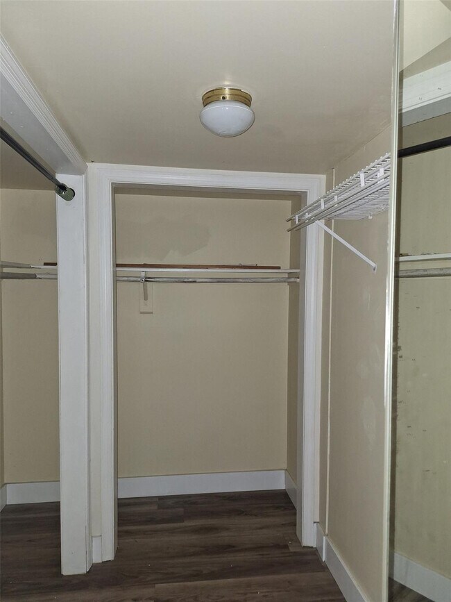 Building Photo - 6791 NW 32nd Ave