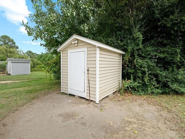 Building Photo - 3 Bedroom House in Flagmarsh Hills