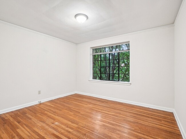 Floorplan - Cameron Court Apartments