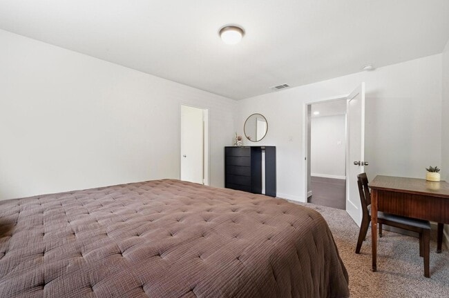 Building Photo - 6307 Tara Dr