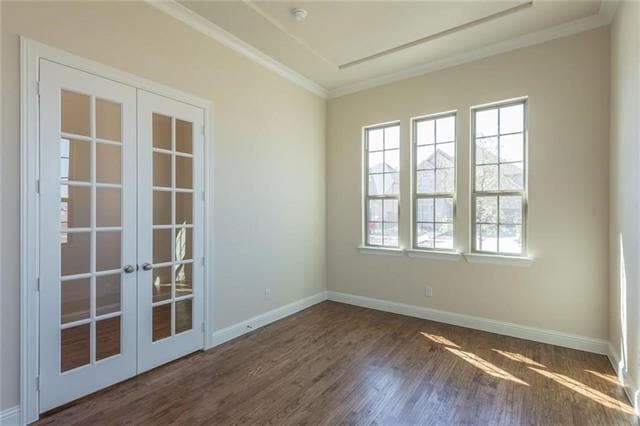Building Photo - 560 Thoroughbred Ave