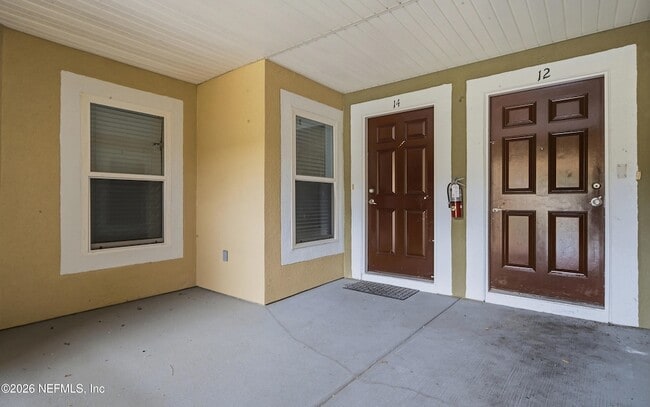 Building Photo - 6925 Ortega Woods Dr