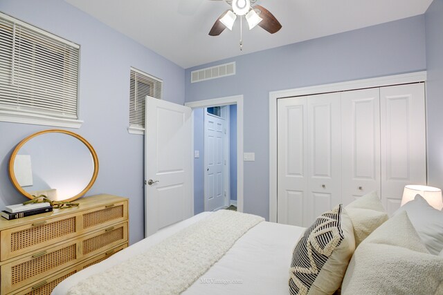 Building Photo - 3815 S Langley Ave