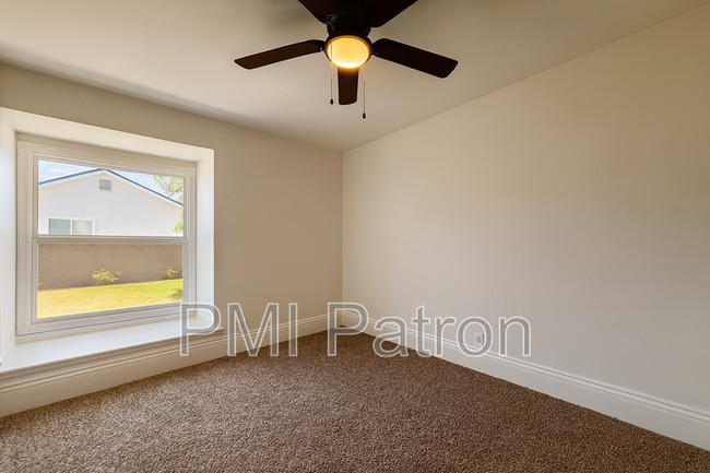 Building Photo - 11391 Davenport Rd