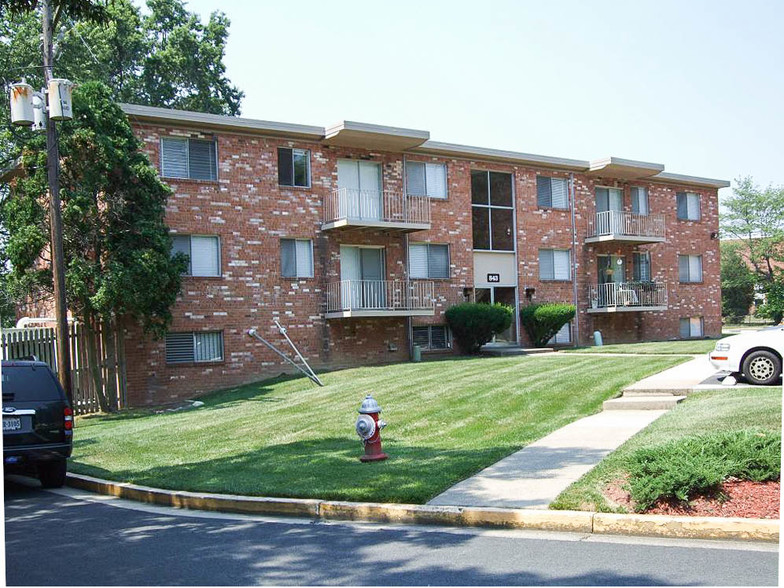 International Apartments - Herndon, VA | Apartment Finder