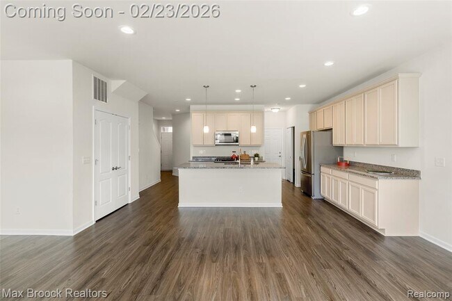 Building Photo - 43474 Chancellor Ln