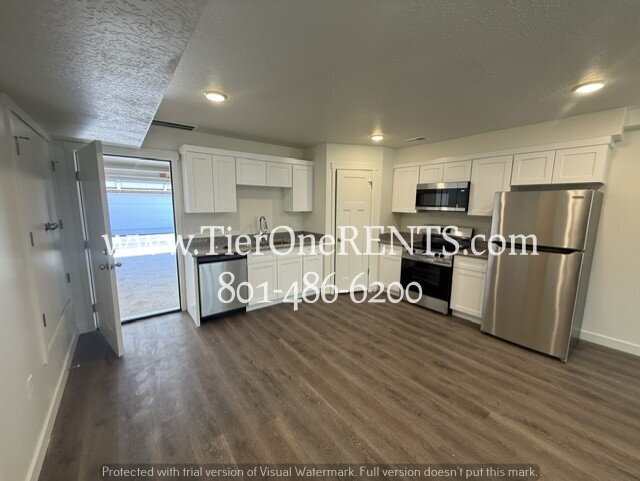Building Photo - NO DEPOSIT option available for qualified renters with Obligo