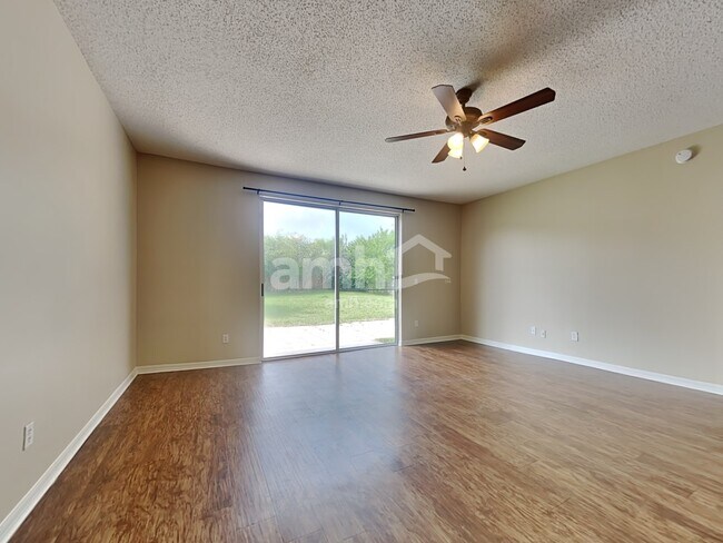 Building Photo - 3634 Meadowgreen Ln