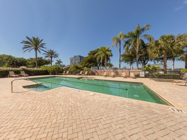 Building Photo - 5531 46th Ct W