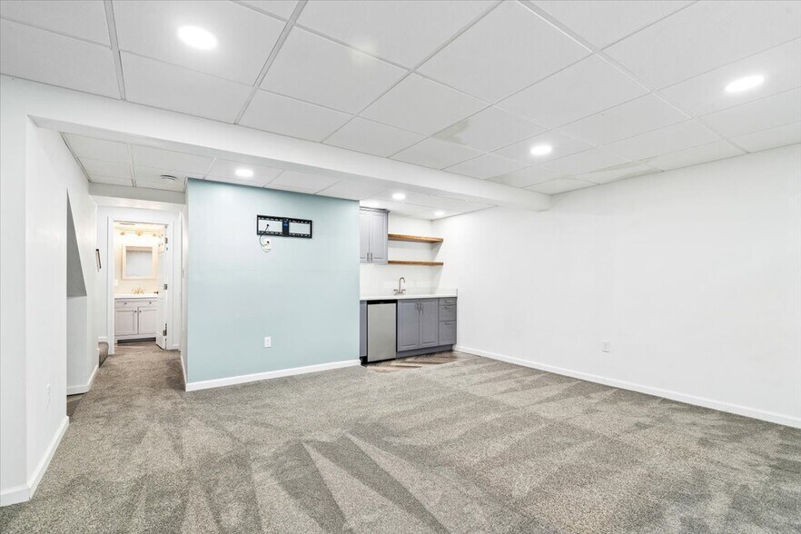 Building Photo - 4975 Pintail Ct