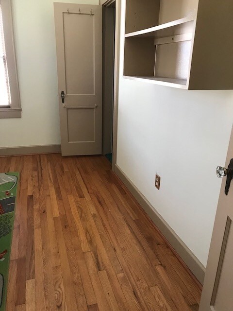 Building Photo - COMING SOON! Maryville 37801 - 3 bedroom, ...