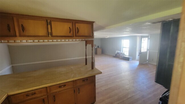 Building Photo - 2960 Call St