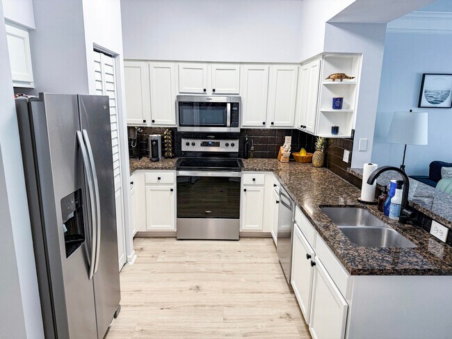 Building Photo - 275 Murcia Dr