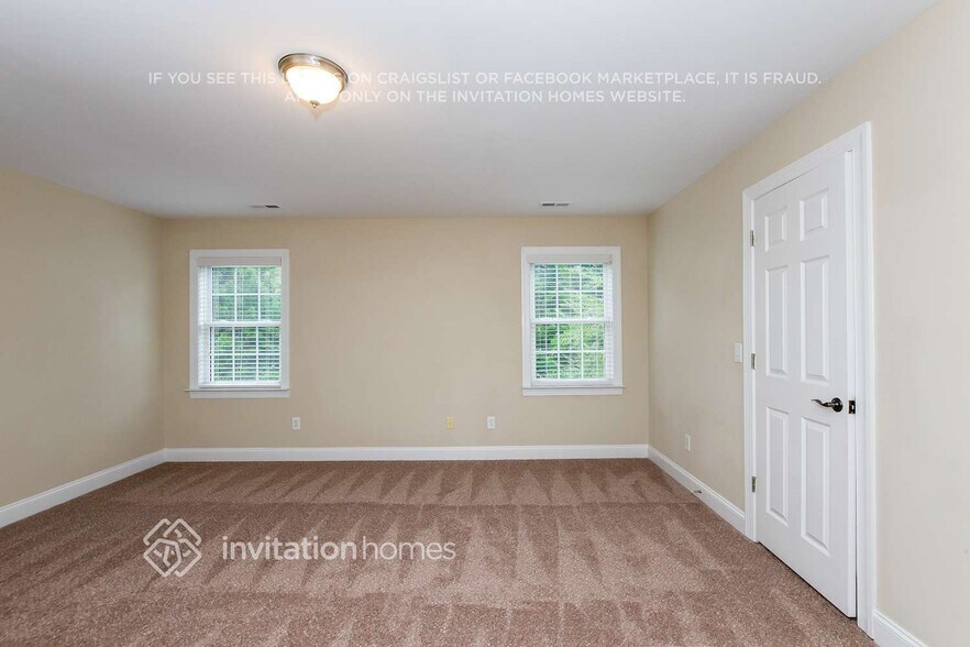 Building Photo - 9014 Sandpiper Dr