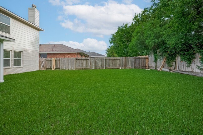 Building Photo - 9714 Angleside Ln