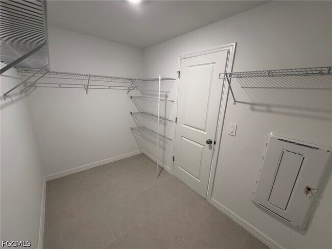 Building Photo - 17313 Cantu Ct