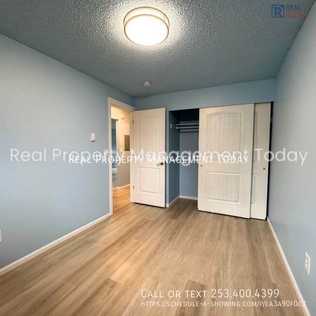 Building Photo - Great 2 bed and 1 bath unit in Spanaway!