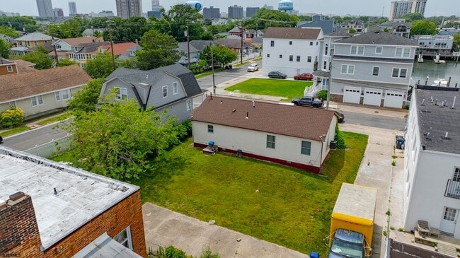 Building Photo - 545 N Connecticut Ave