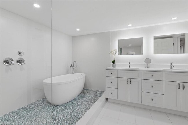 Building Photo - 5601 Turtle Bay Dr