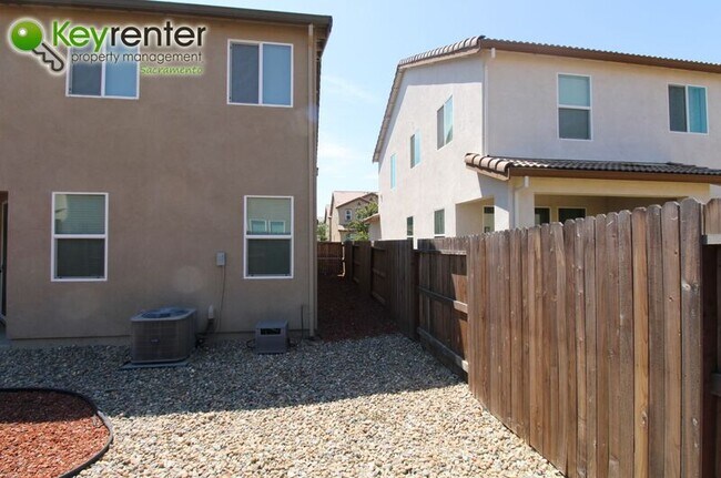 Building Photo - 3055 Island Creek Way